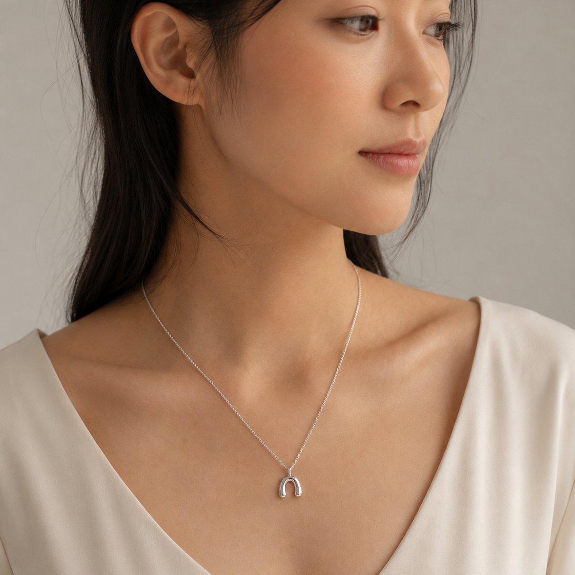 Signal Horseshoe Necklace