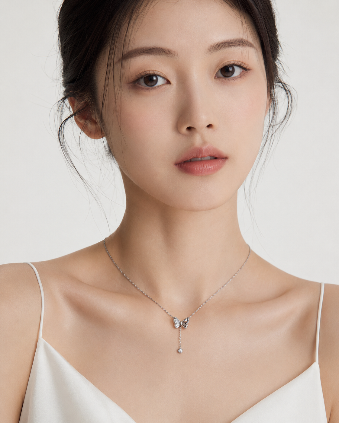 Ribbon Line Necklace