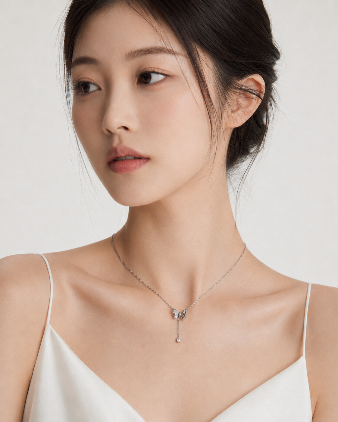 Ribbon Line Necklace