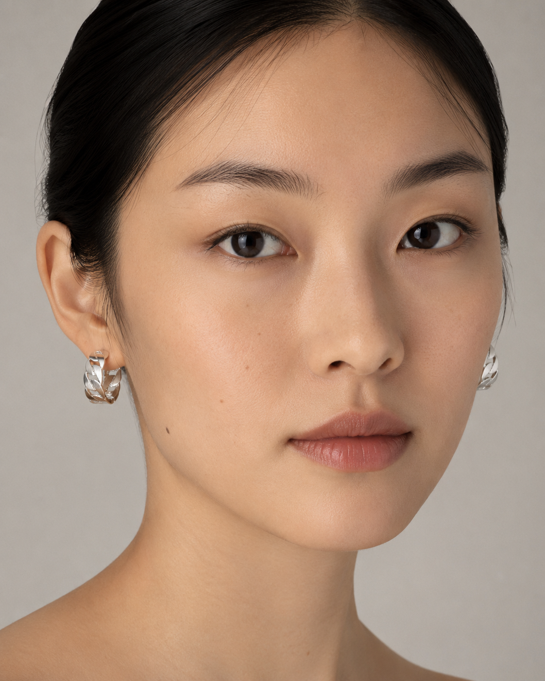 Grid Link Ear Cuff