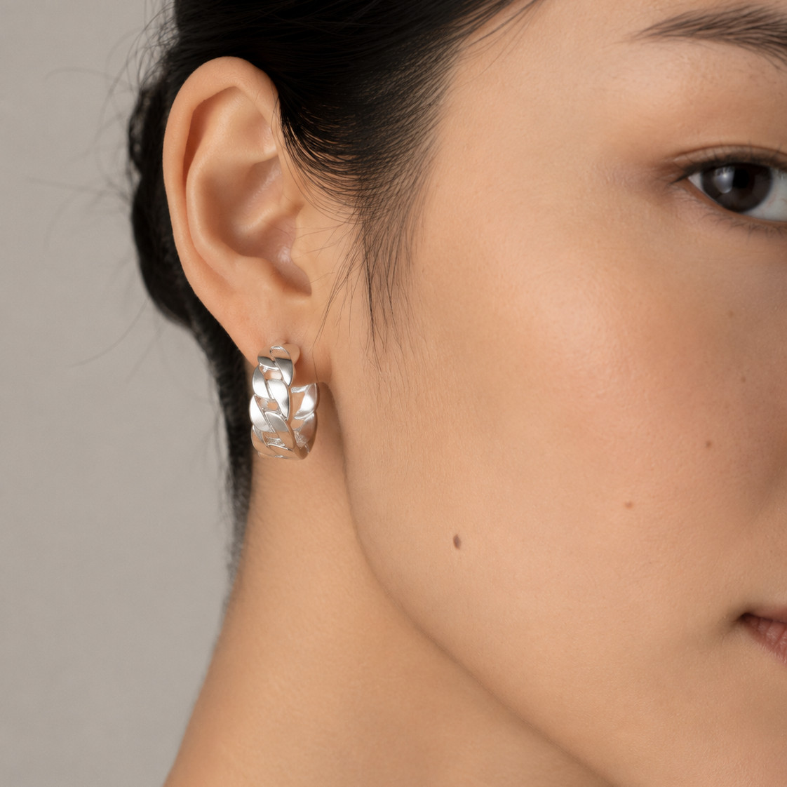 Object Grid Ear Cuff