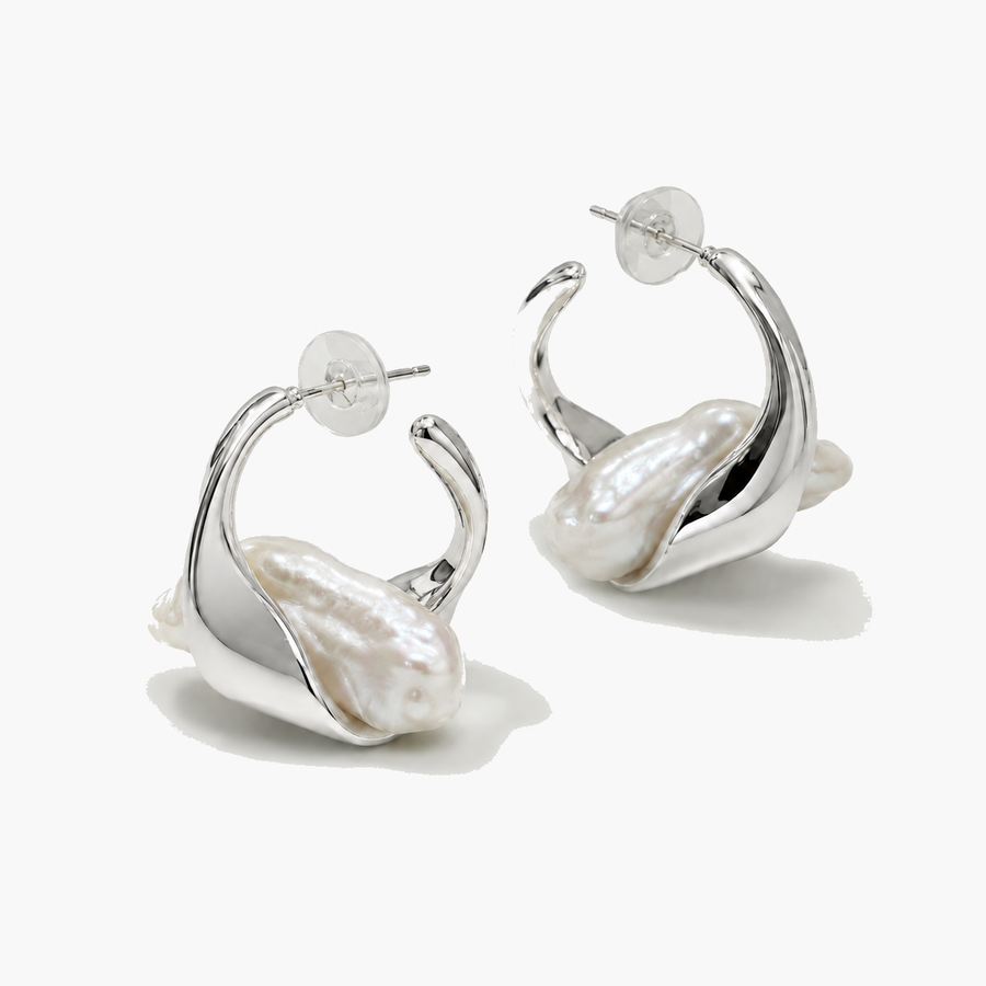 Charm Baroque Pearl Ear Cuff