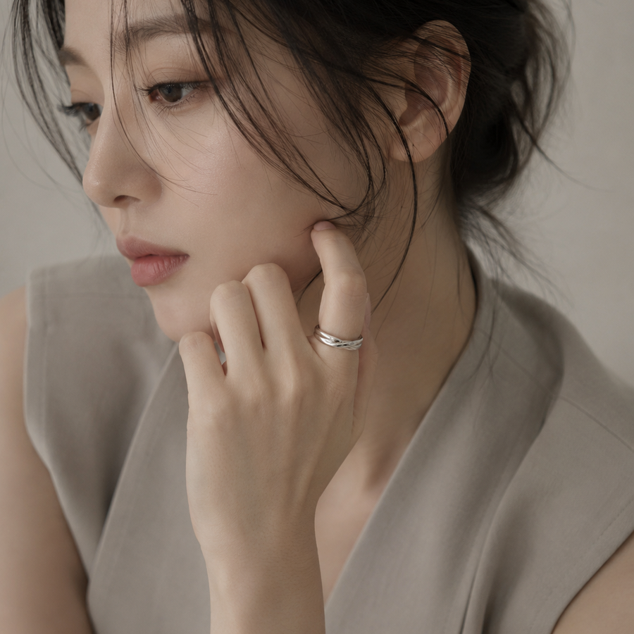 Object Double Arc Ring