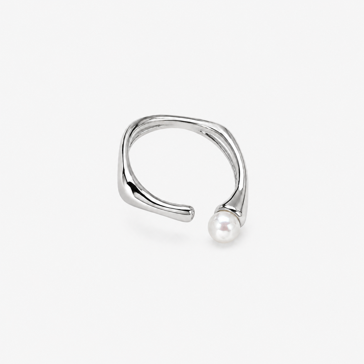 Charm Pearl Ring
