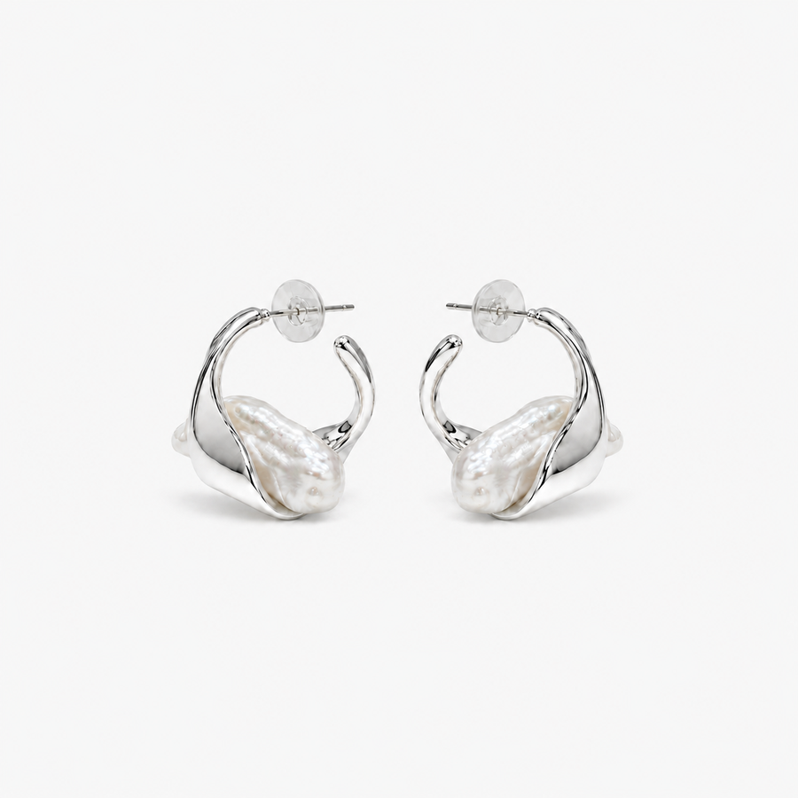 Charm Baroque Pearl Ear Cuff