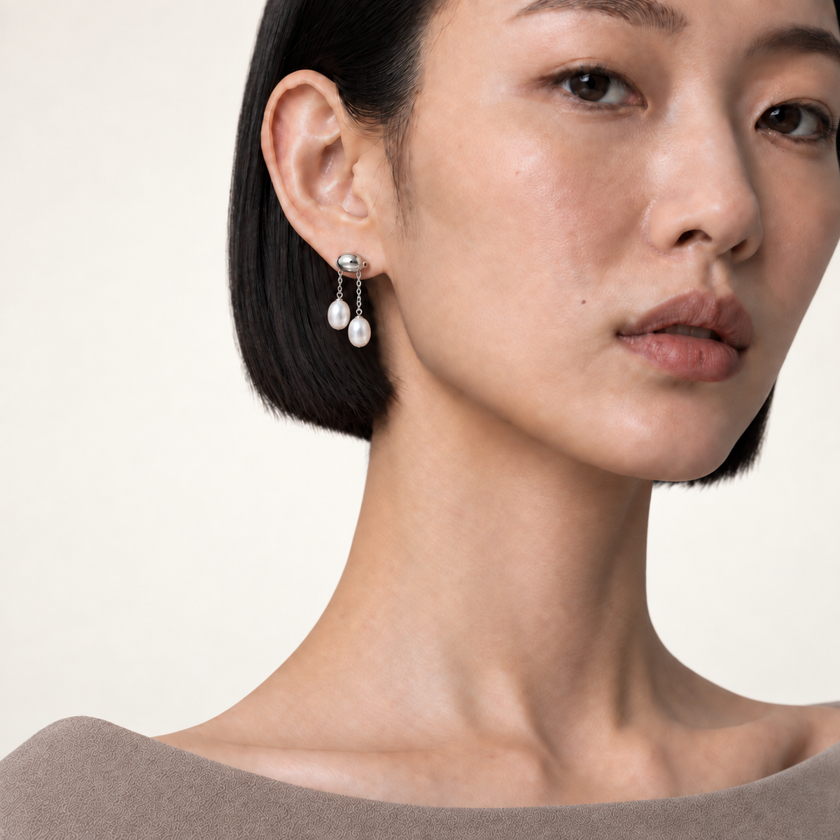 Still Fall Earrings — image 4