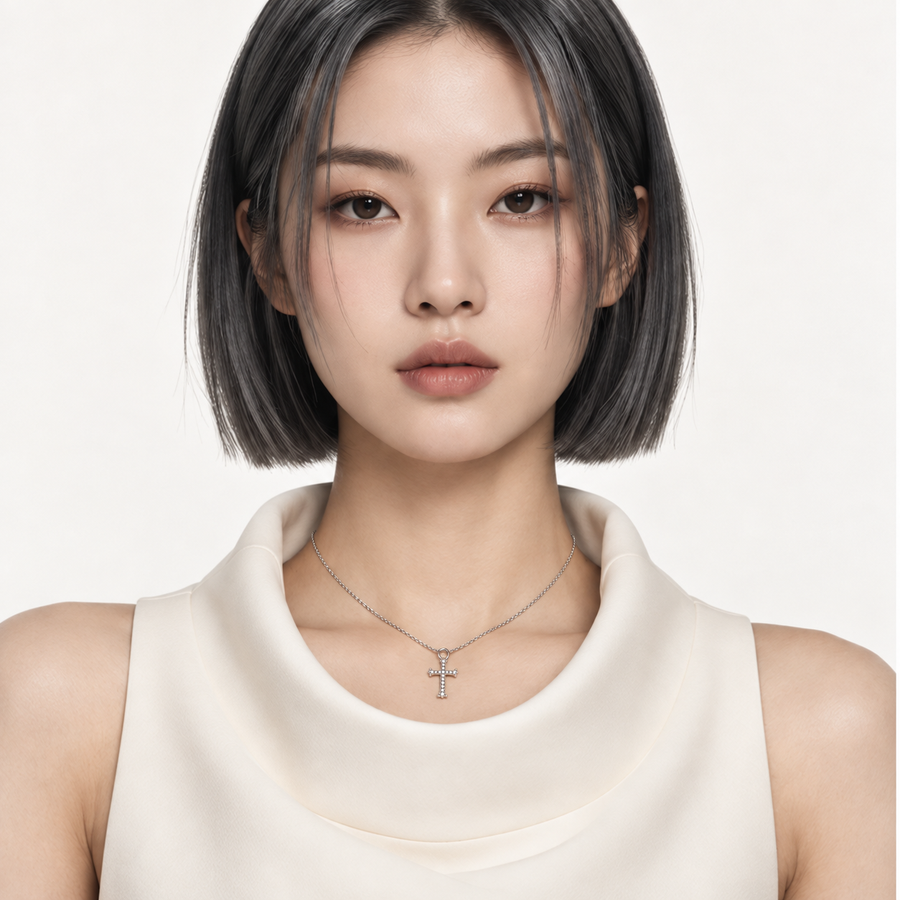 Pale Scene Necklace