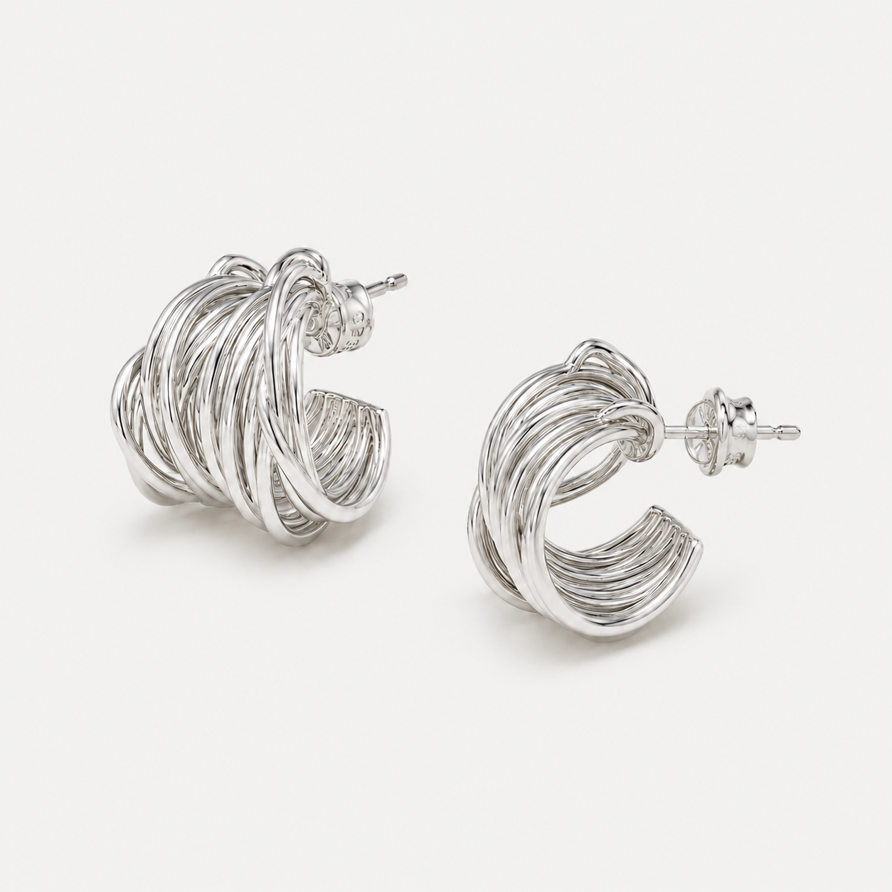 Object Wave Ear Cuff