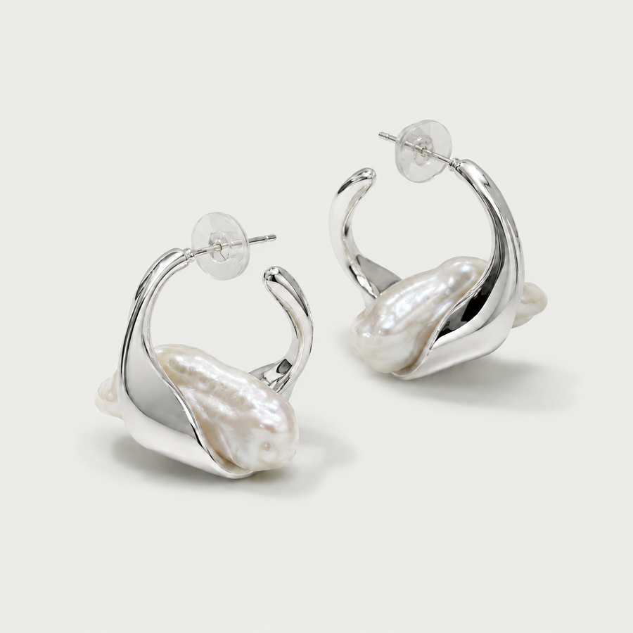 Charm Baroque Pearl Ear Cuff