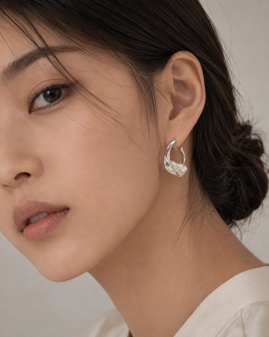 Petal Frame Ear Cuff